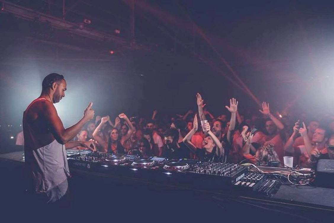 sLick! x AntiSOCIAL Present: Patrice Baümel